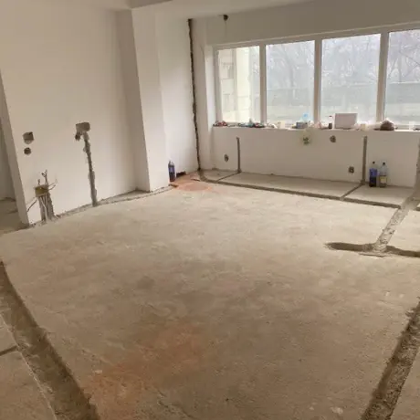 Spațiu deschis, pregătit pentru finisaje